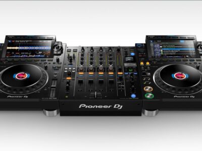Setup (2 x CDJ 3000 + DJM 900 NXS 2
